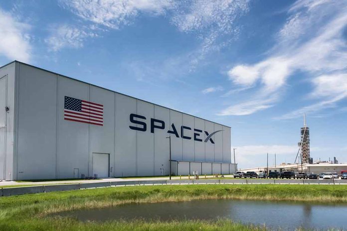 1113361880 featured image SpaceX building with American flag and launch pad