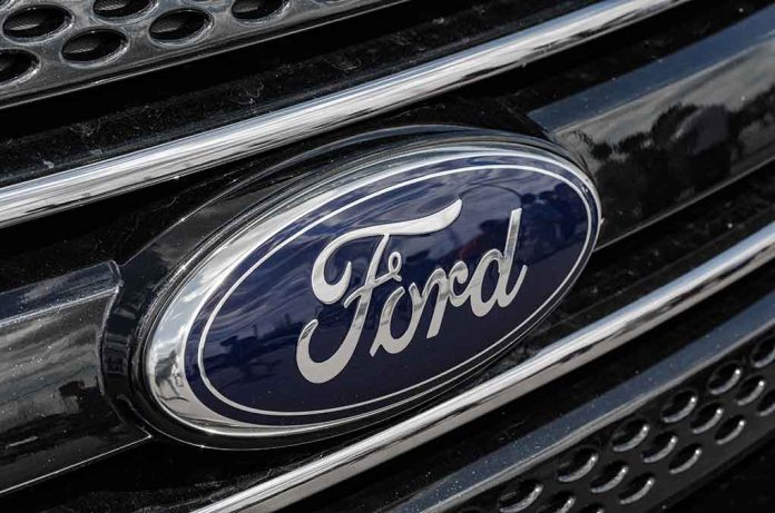 589569923 featured image Ford logo on car grille close up