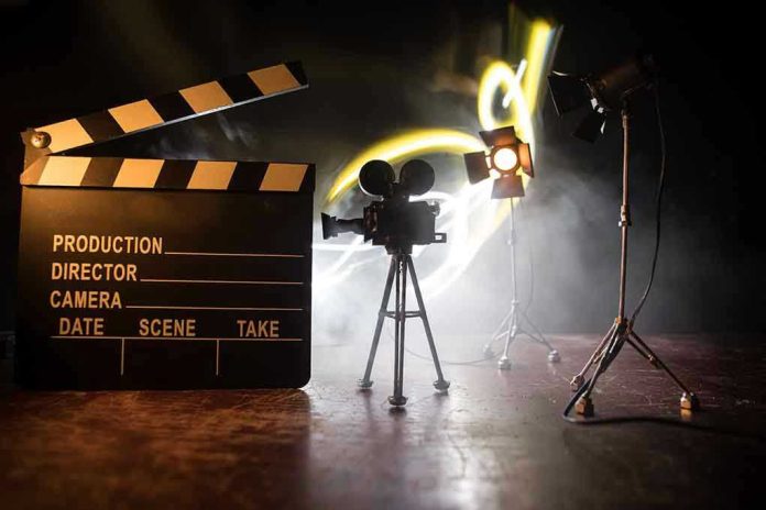 1727563630 film set