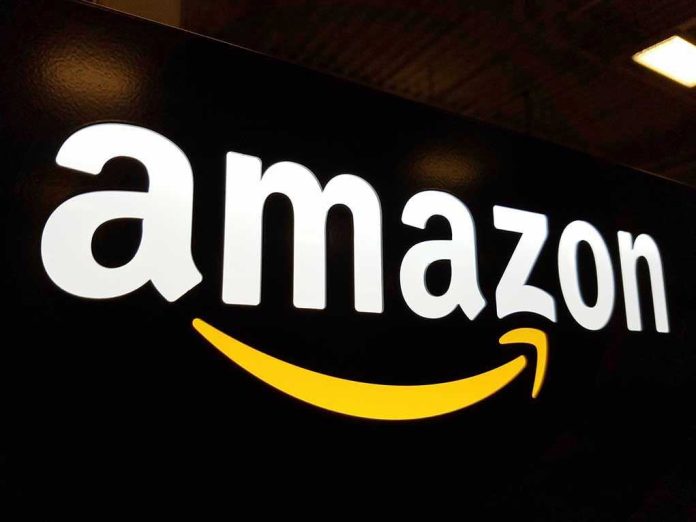 655556107 Amazon logo with a yellow smile arrow.