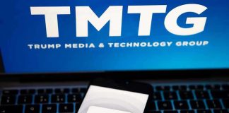 Trump EXPLODES – Delivers Scathing Political Attack TMTG and Truth Social logos on screen and phone.